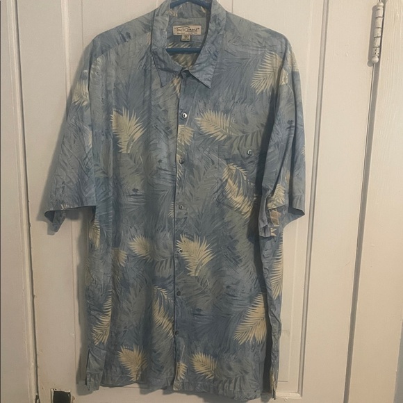 Tori Richard Other - Tori Richard Blue and Cream Tropical Shirt